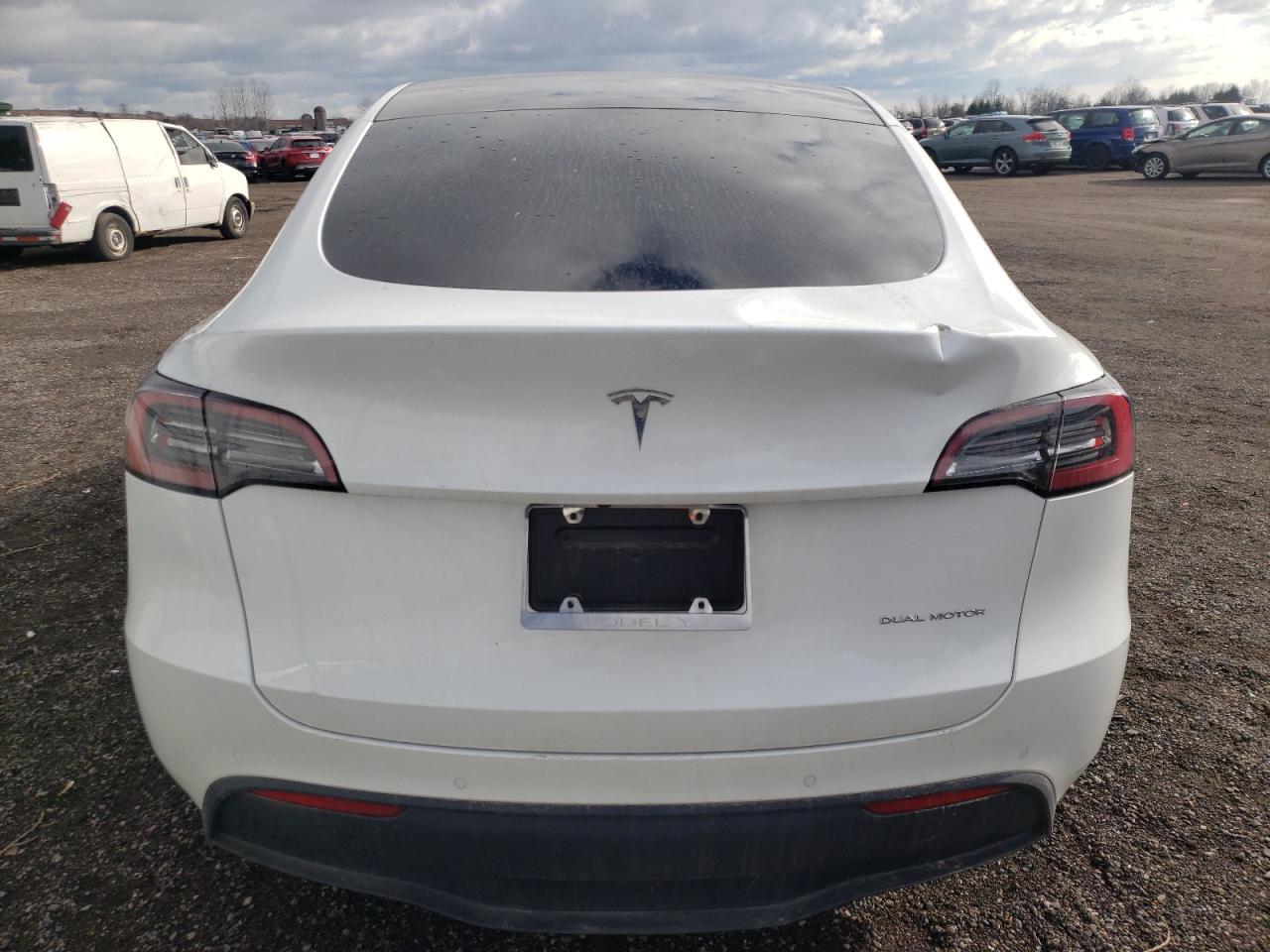 2022 Tesla Model Y - Фото 6
