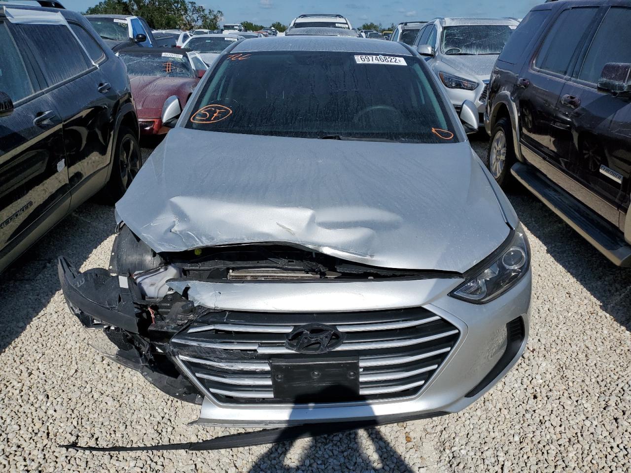 2018 HYUNDAI ELANTRA SE - Фото 5
