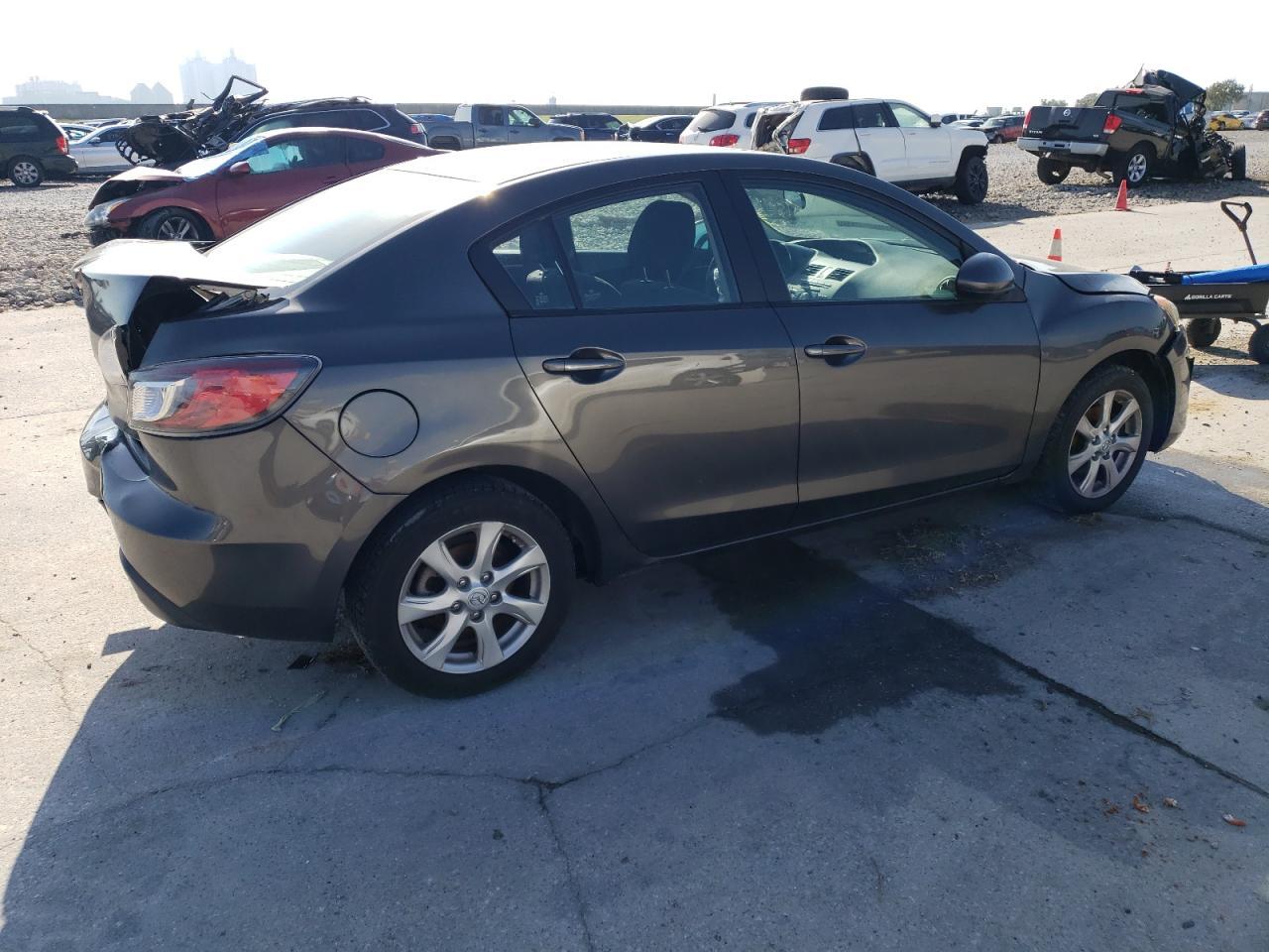 2011 Mazda 3 I - Фото 3