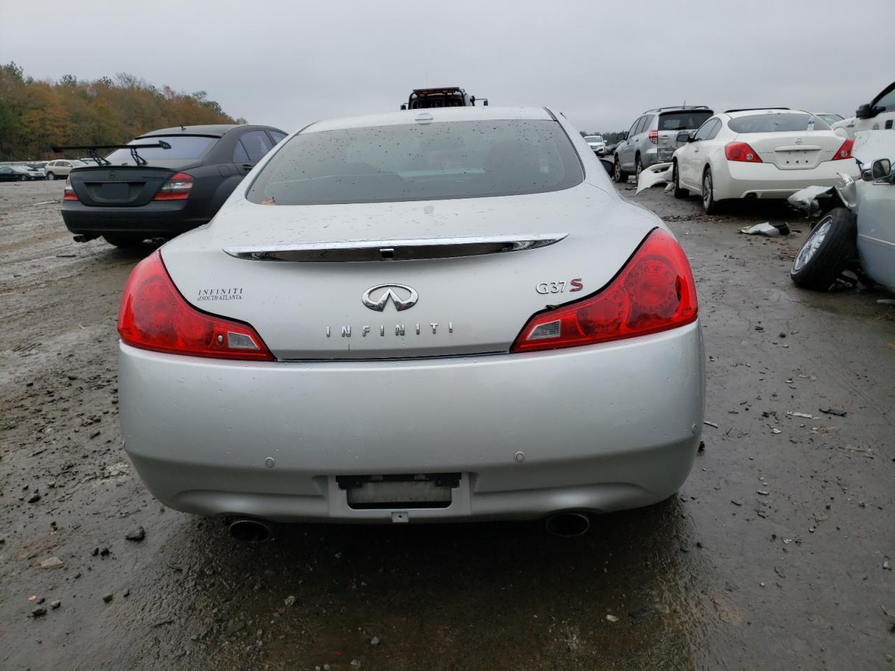 2011 INFINITI G37 BASE - Image 6