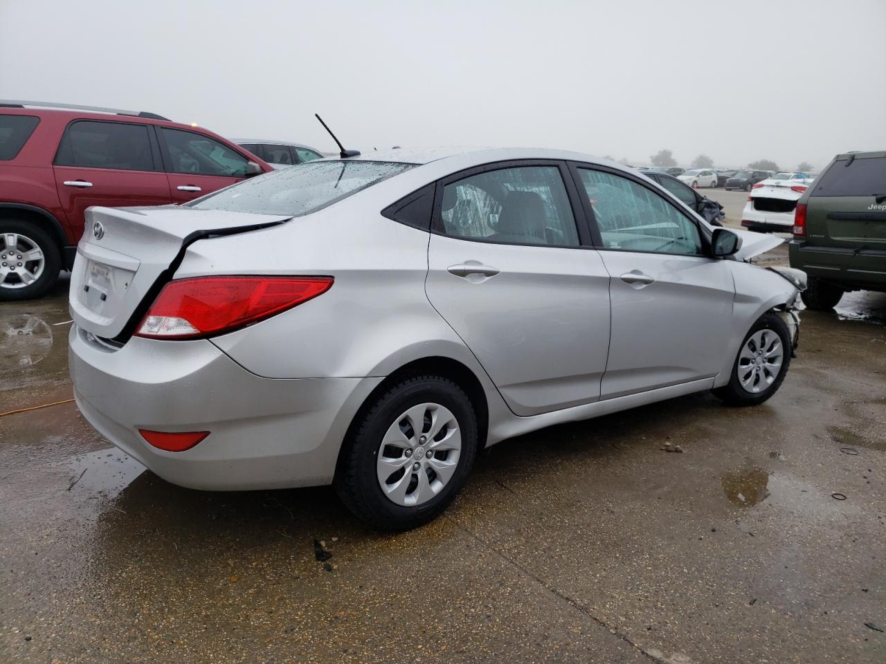 2016 Hyundai Accent Se - Фото 3