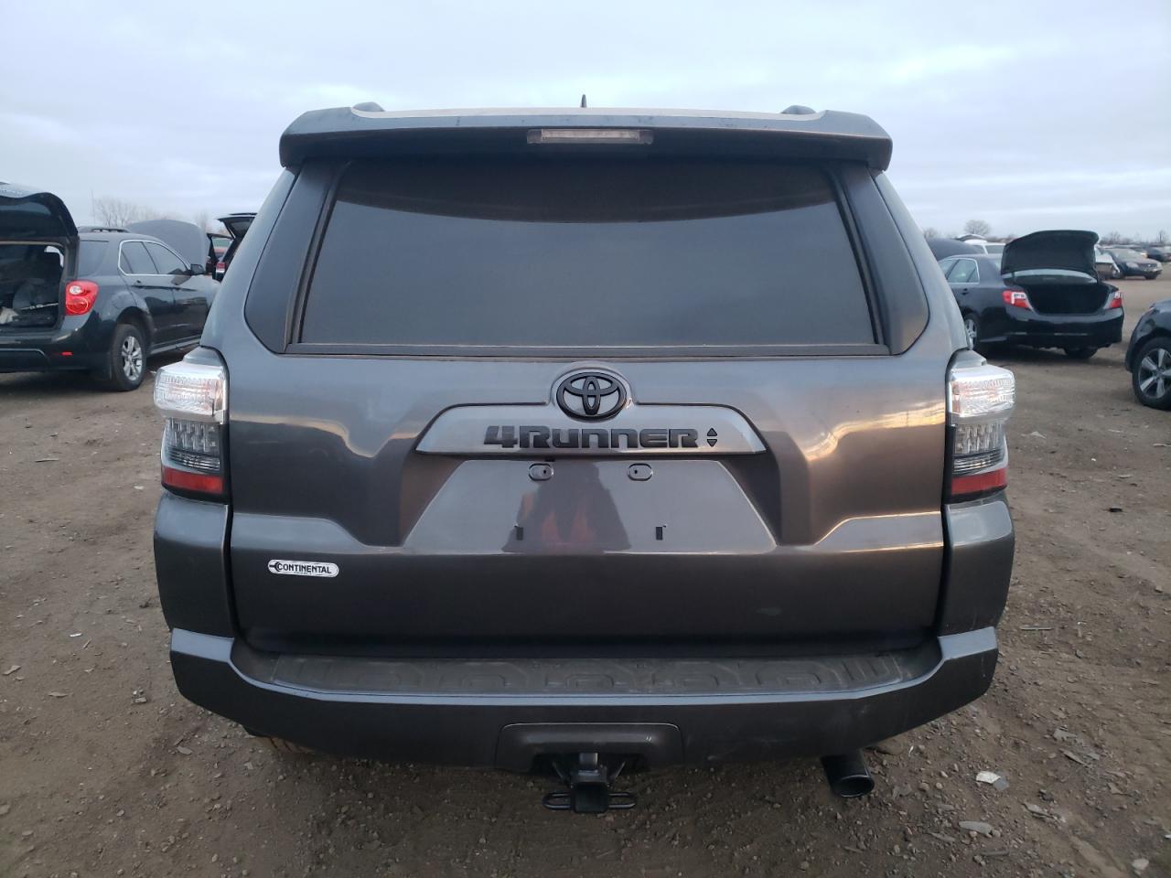 2022 TOYOTA 4RUNNER SR - Фото 6