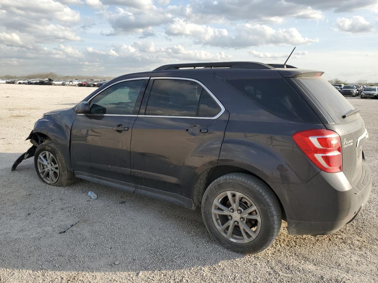 2016 Chevrolet Equinox Lt - Image 2