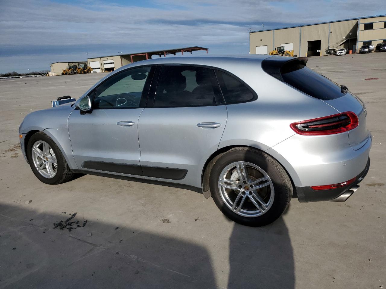 2015 PORSCHE MACAN S - Фото 2