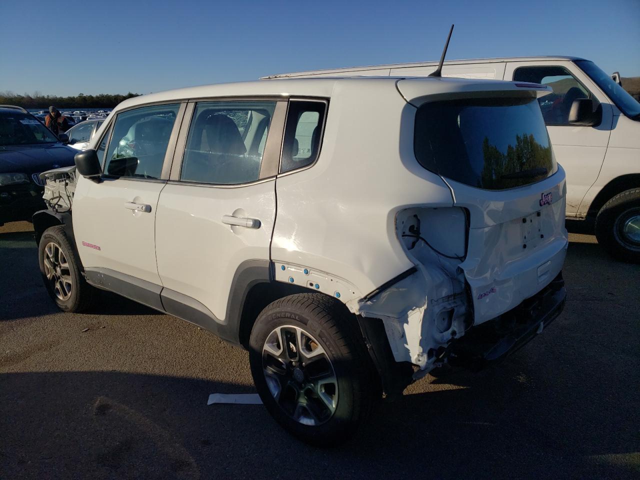 2016 JEEP RENEGADE L - Image 2