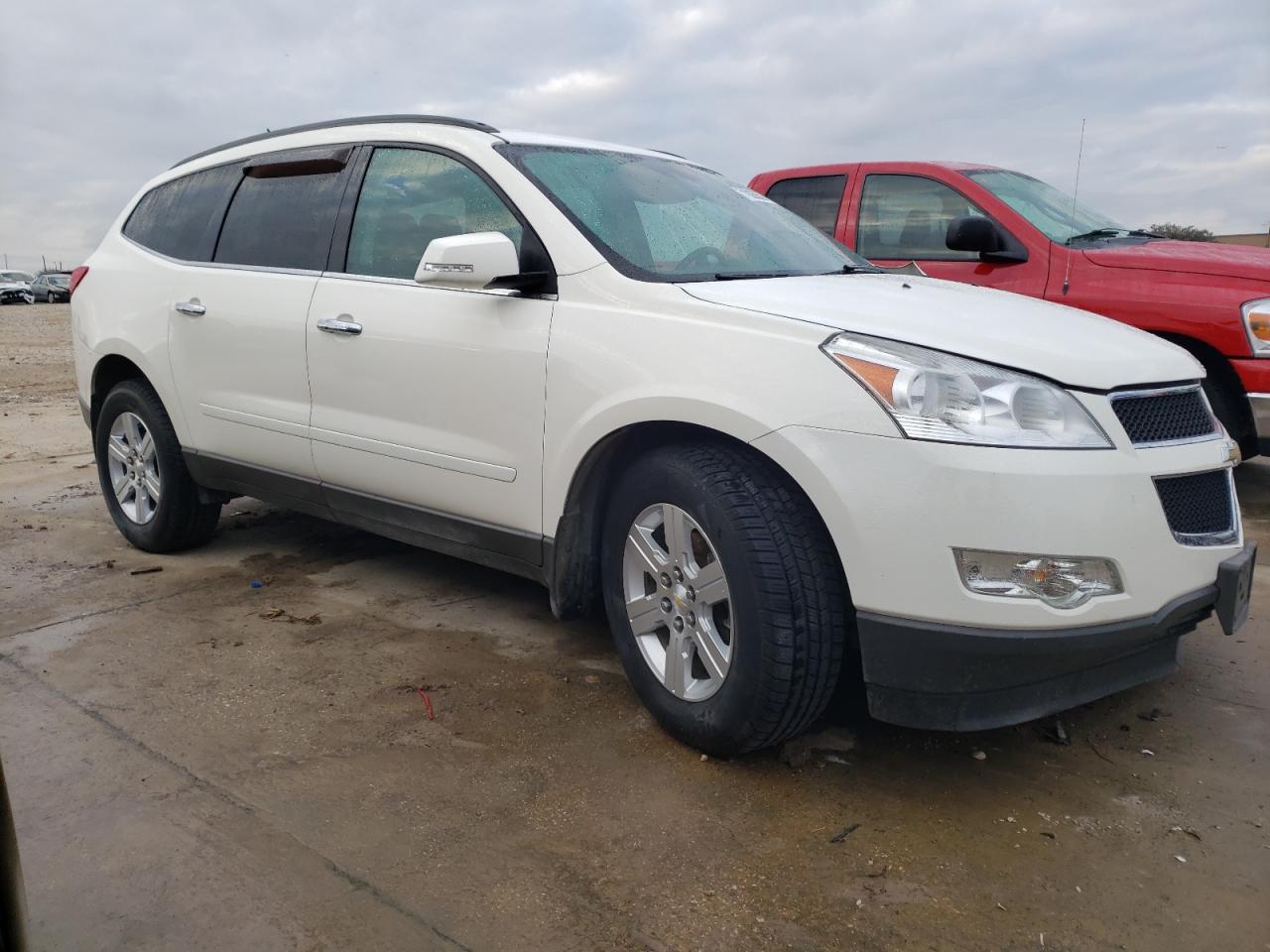 2012 CHEVROLET TRAVERSE L - Image 4
