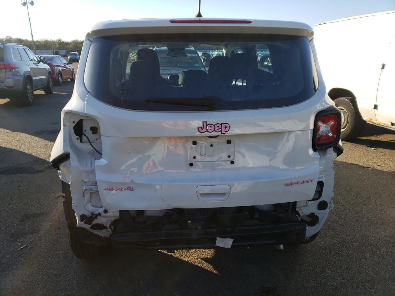 2016 JEEP RENEGADE L - Image 6