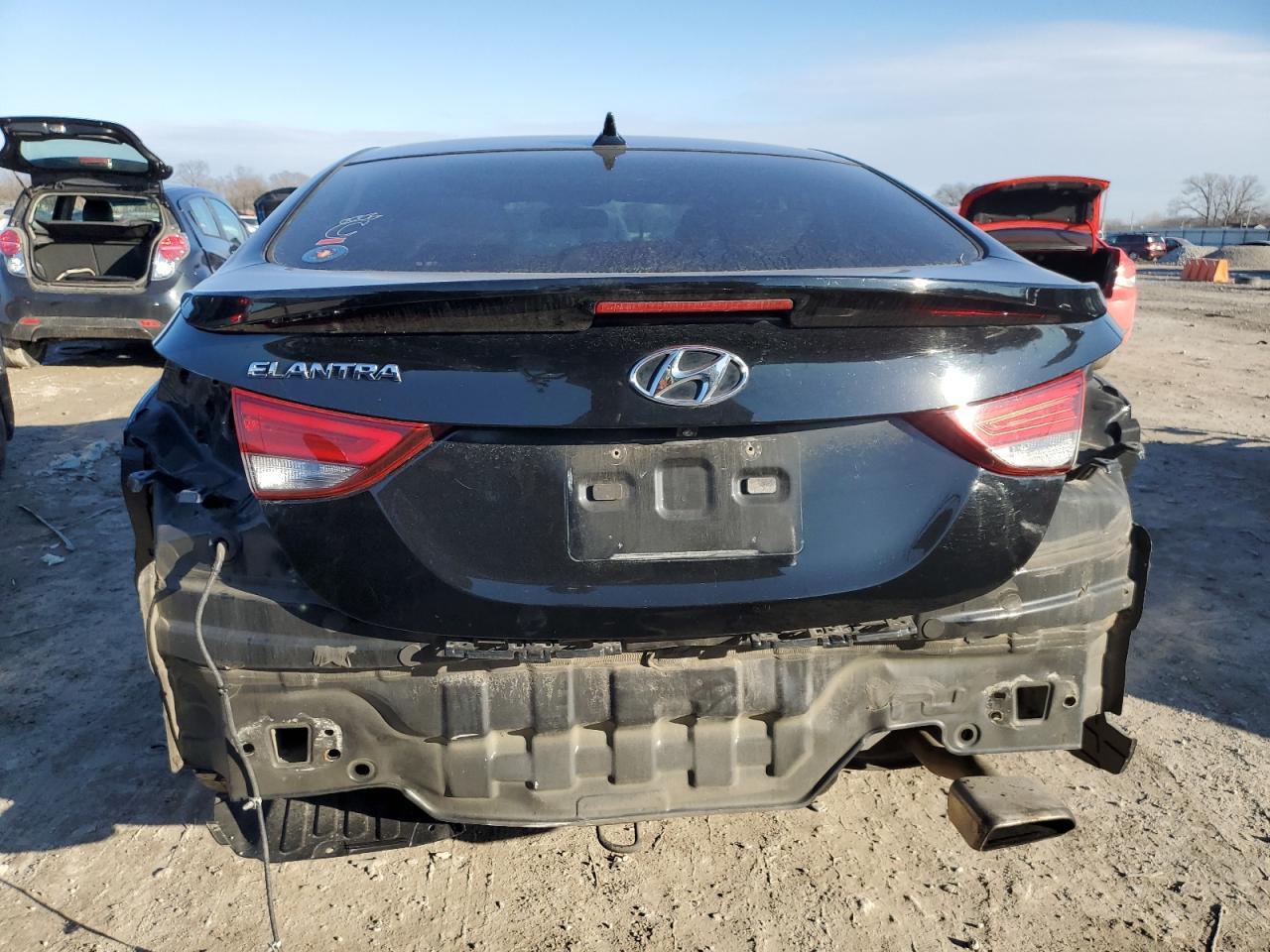 2014 HYUNDAI ELANTRA SE - Image 6