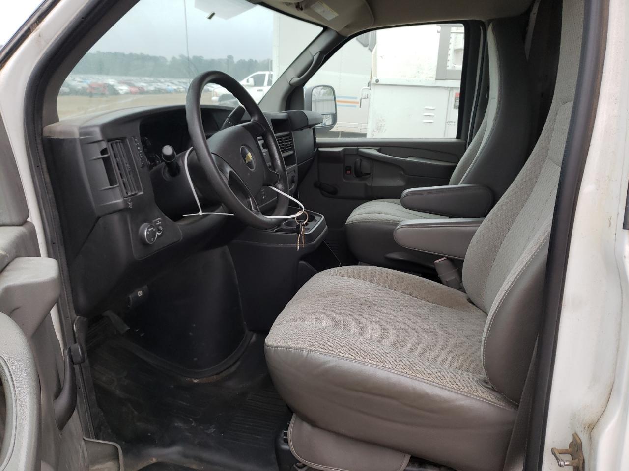 2011 Chevrolet Express G3500 - Фото 7
