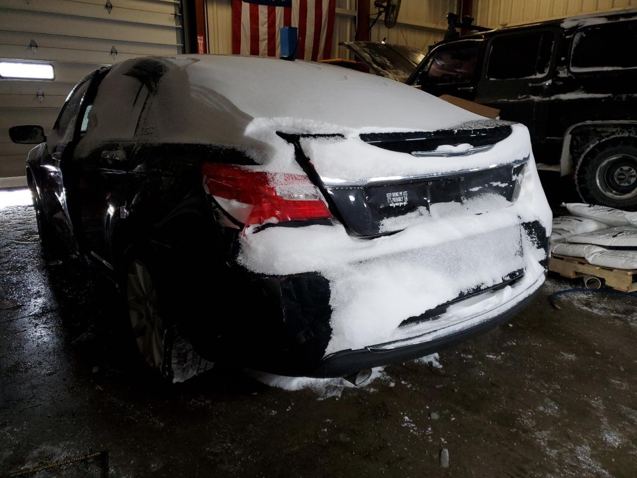 2014 Chrysler 200 Limited - Фото 2