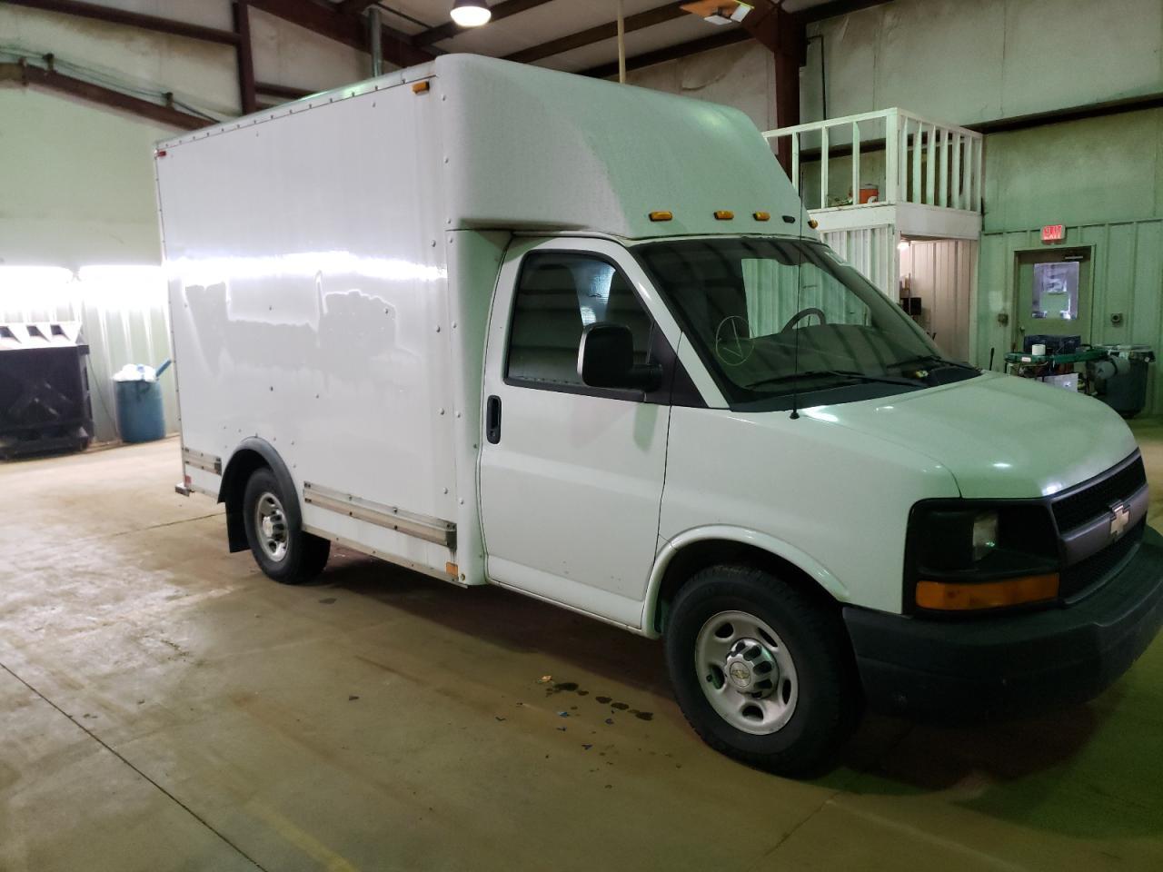 2011 Chevrolet Express G3500 - Фото 4
