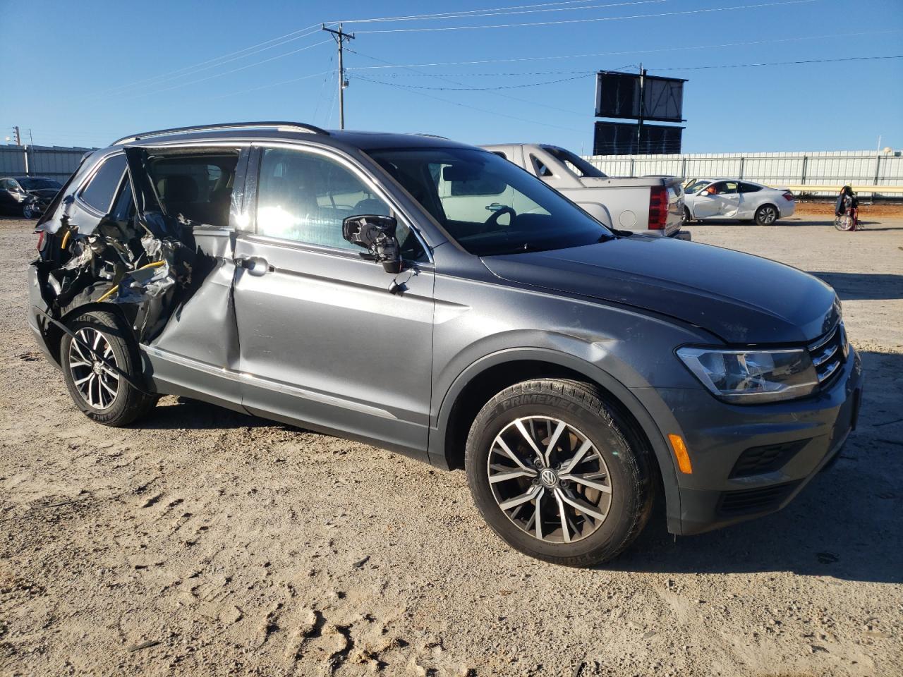 2020 Volkswagen Tiguan Se - Image 4