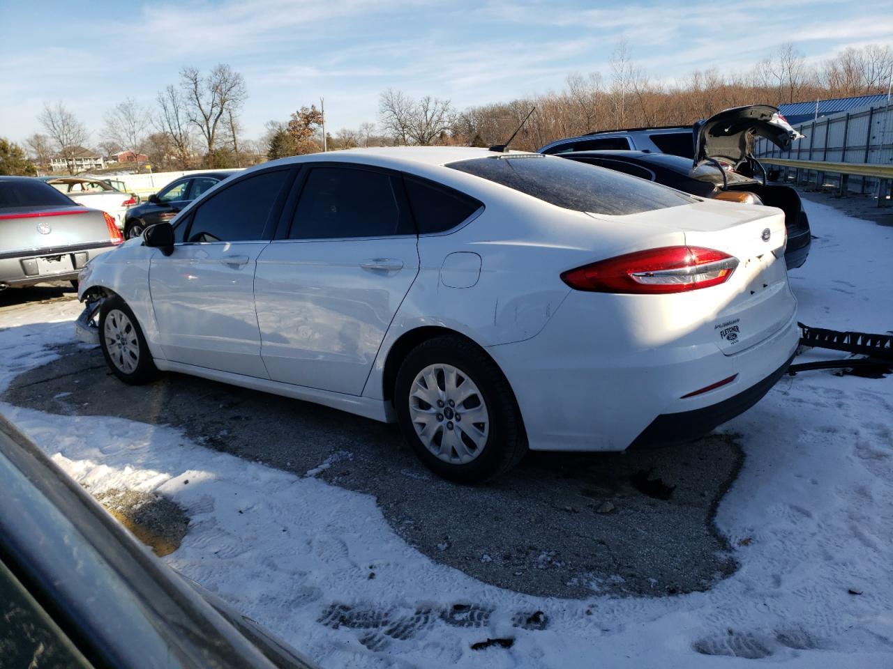 2019 Ford Fusion S - Image 2