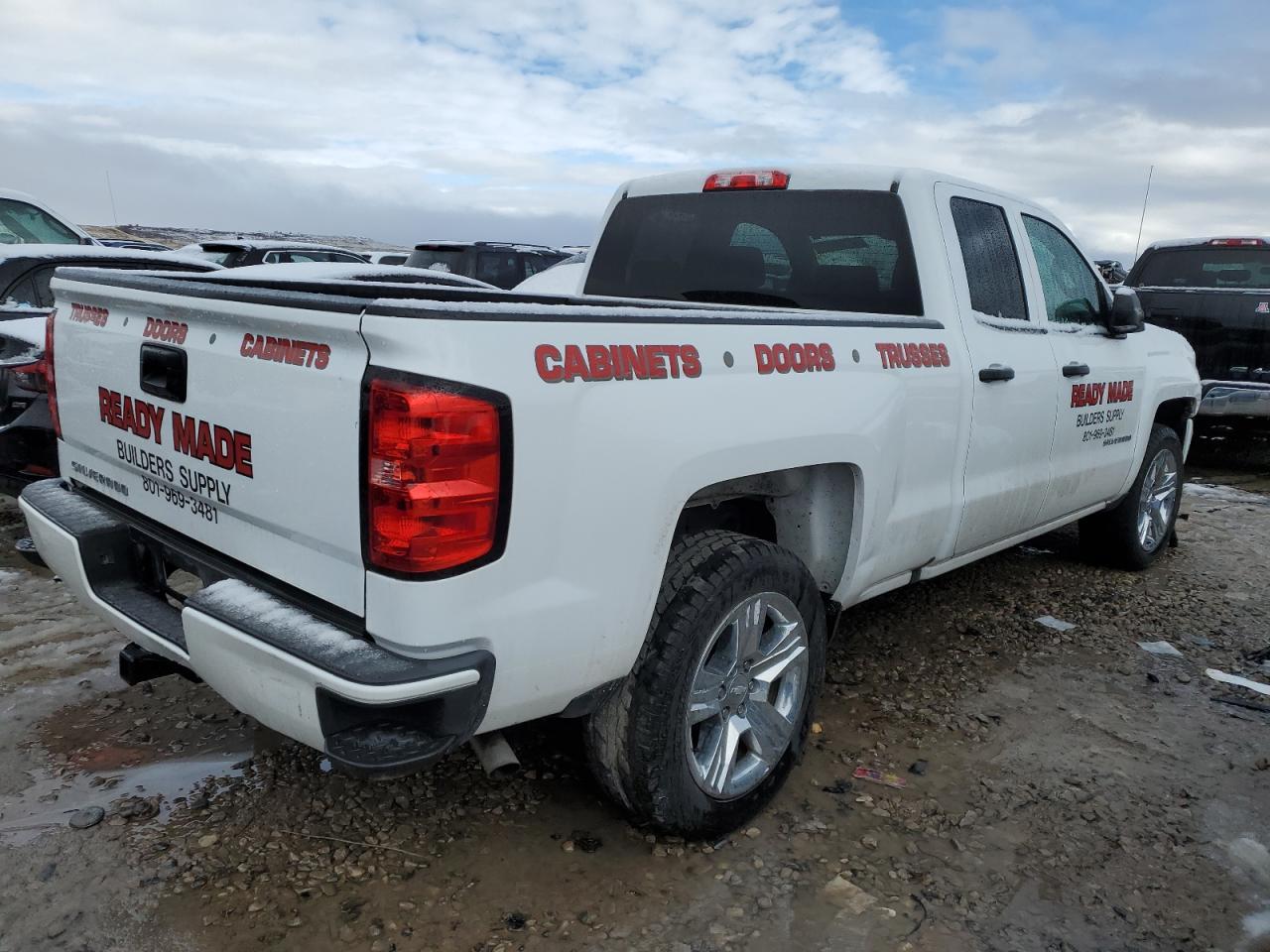 2017 CHEVROLET SILVERADO - Image 3