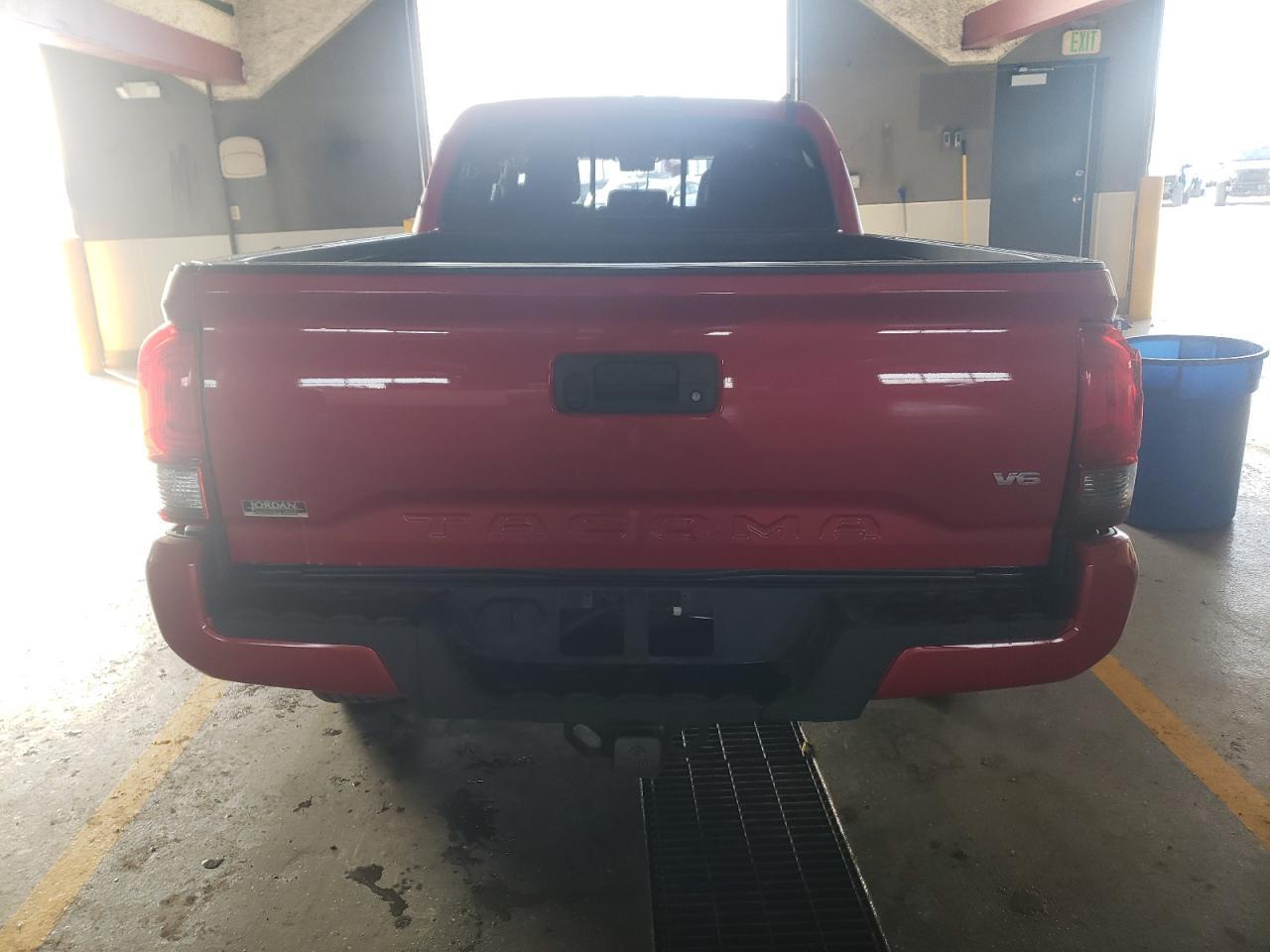 2019 TOYOTA TACOMA DOU - Фото 6
