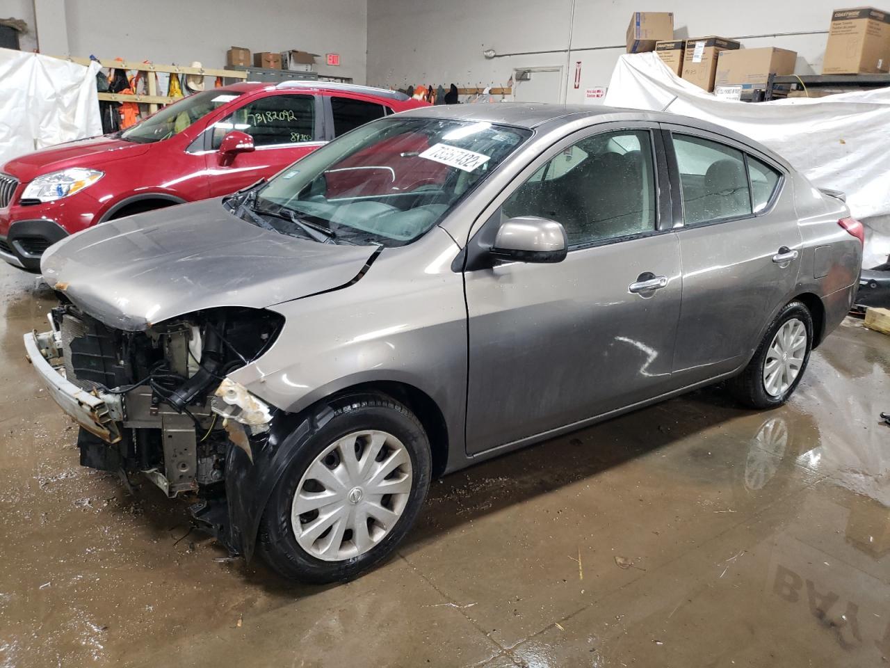 2014 NISSAN VERSA S