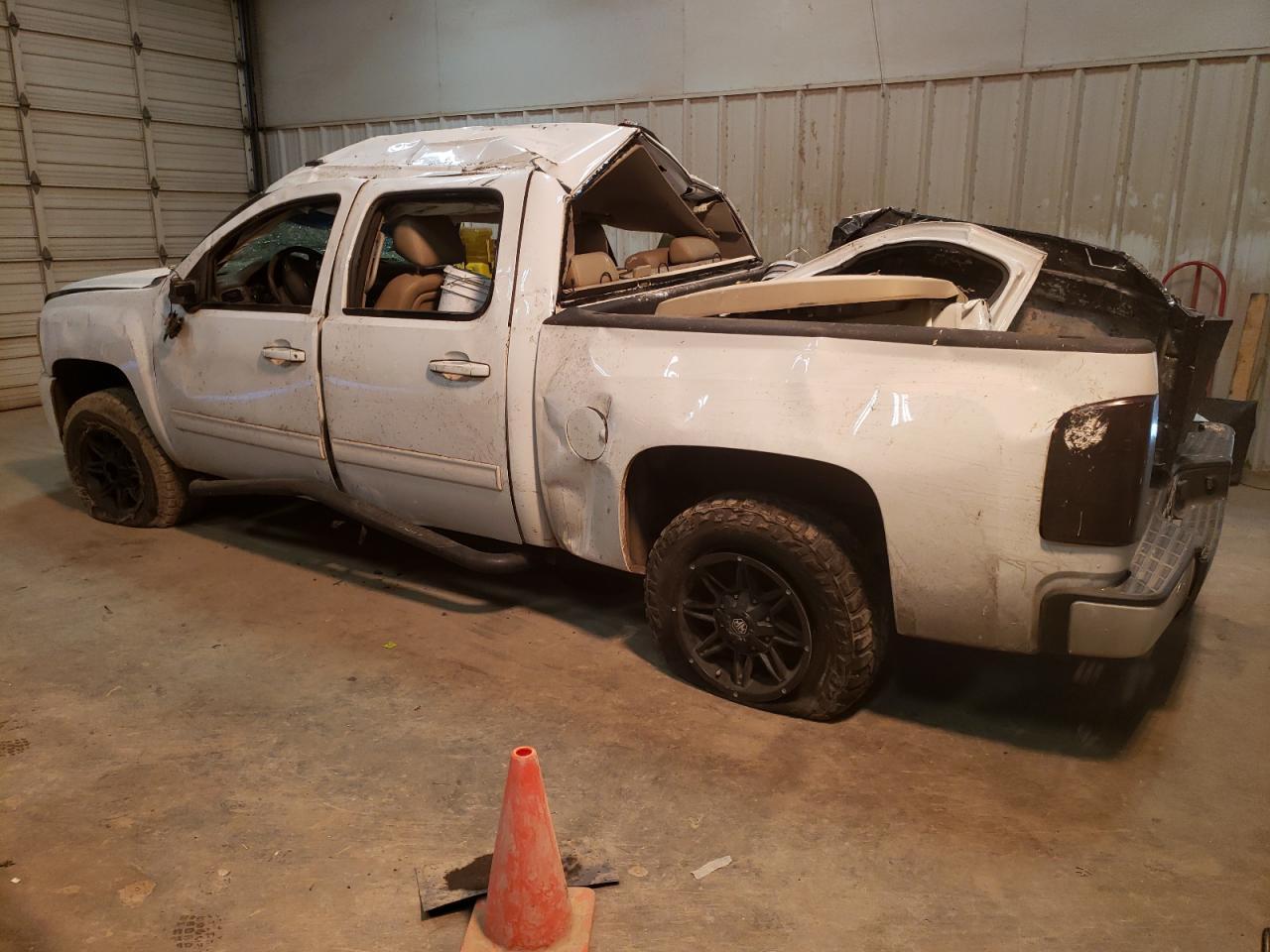 2012 CHEVROLET SILVERADO - Image 2