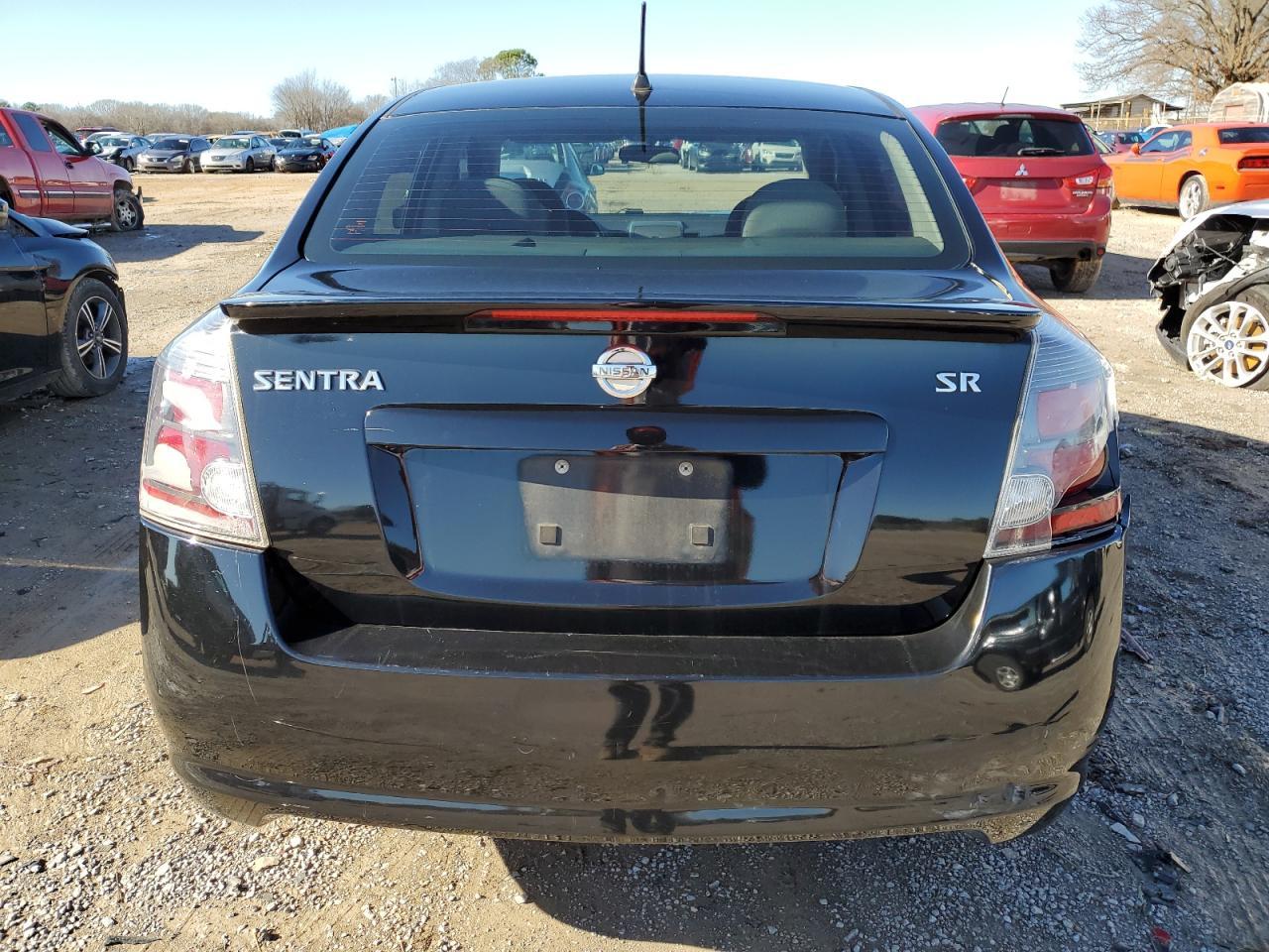2010 Nissan Sentra 2.0 - Фото 6