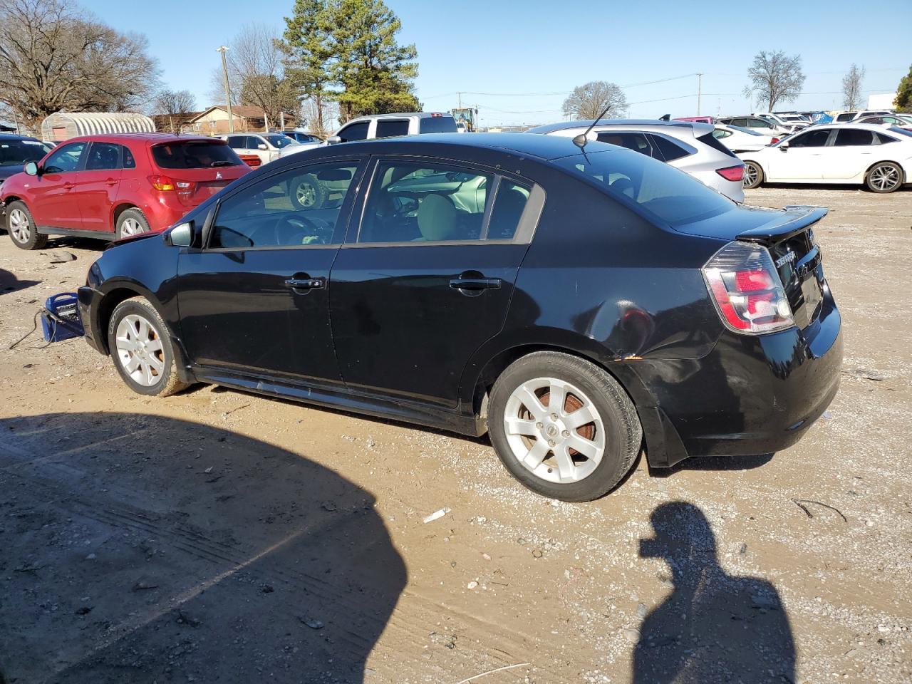 2010 Nissan Sentra 2.0 - Фото 2