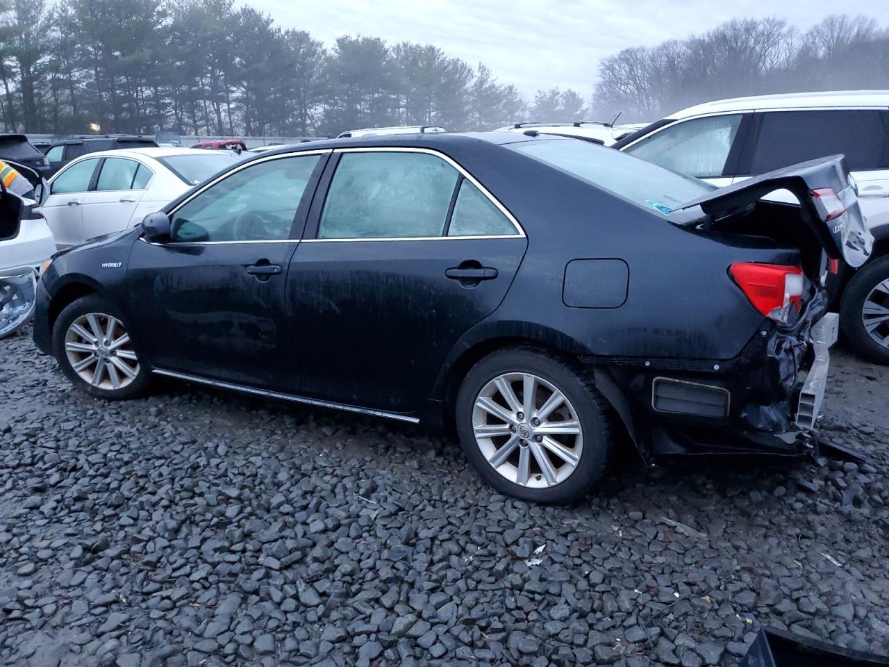 2012 TOYOTA CAMRY HYBR - Image 2