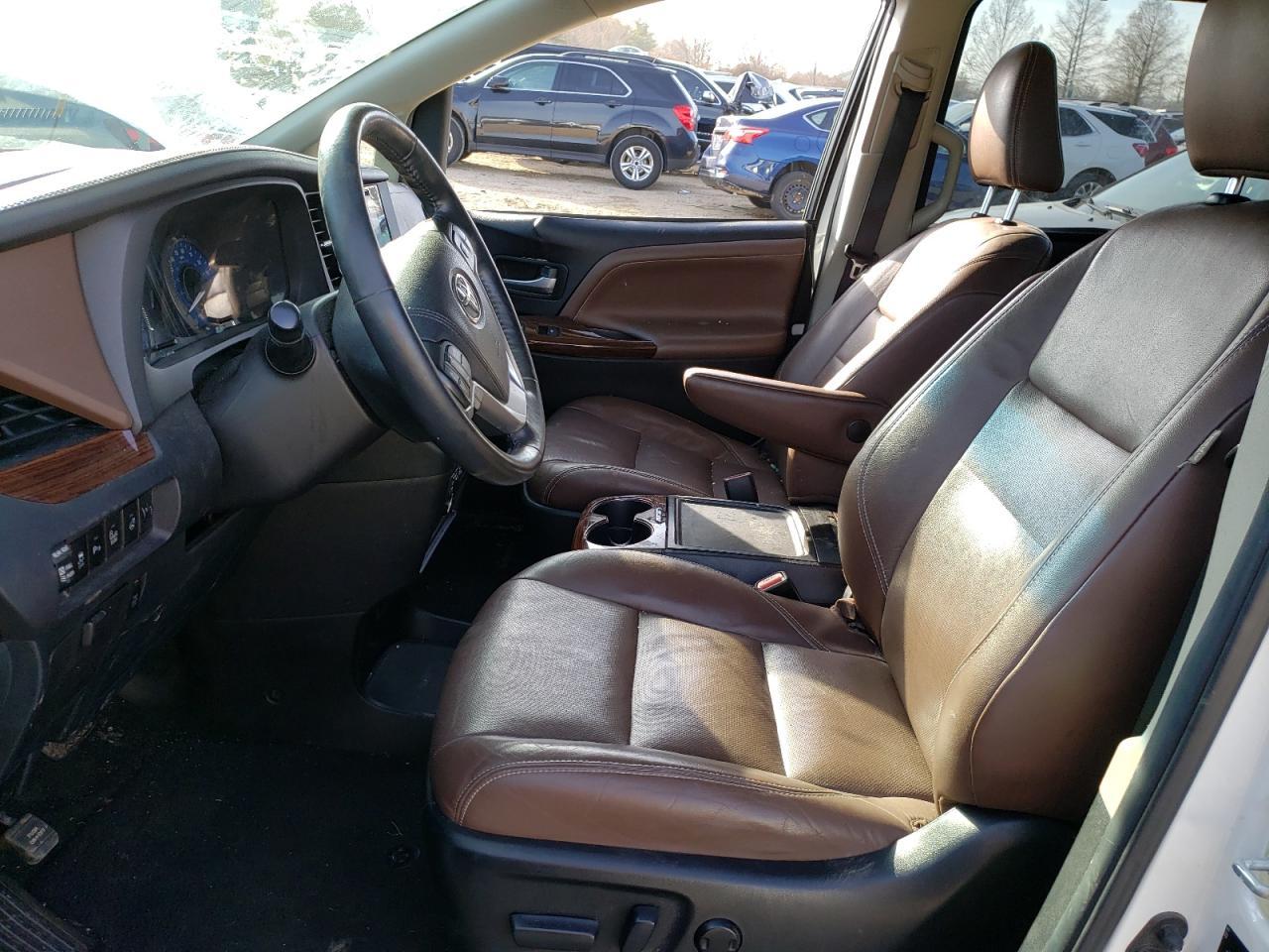 2015 TOYOTA SIENNA XLE - Фото 7