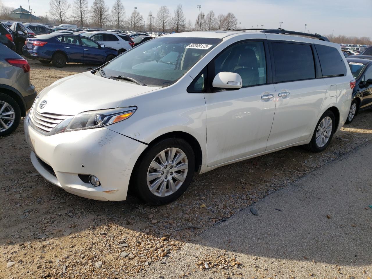 2015 TOYOTA SIENNA XLE