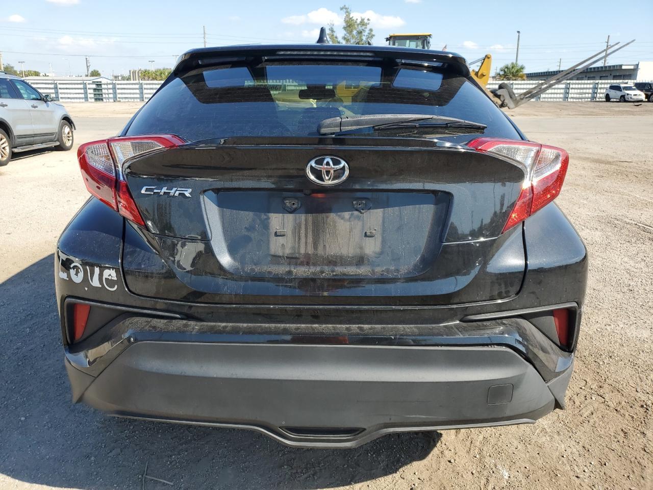 2019 TOYOTA C-HR XLE - Фото 6