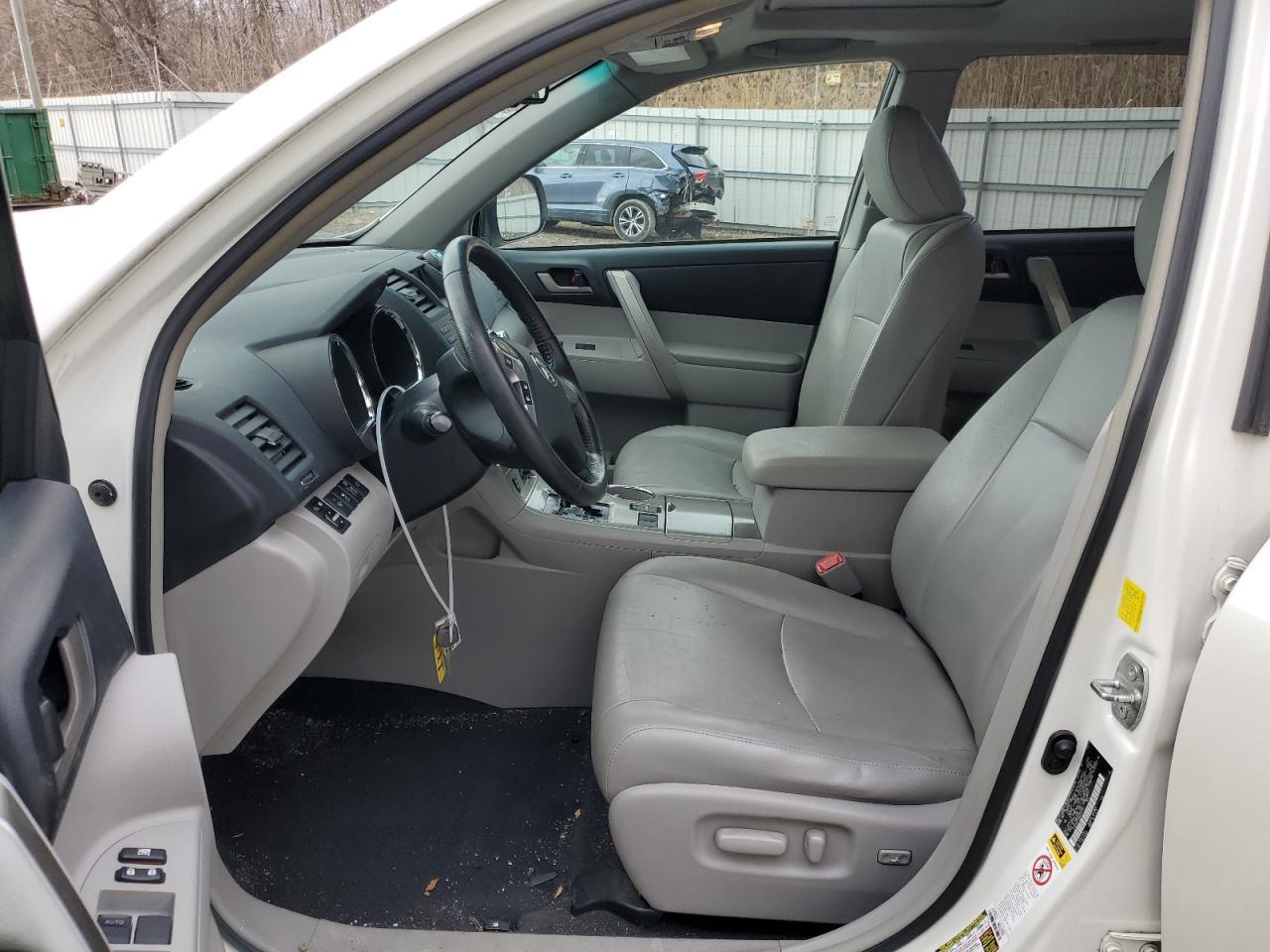2011 Toyota Highlander Base - Фото 7