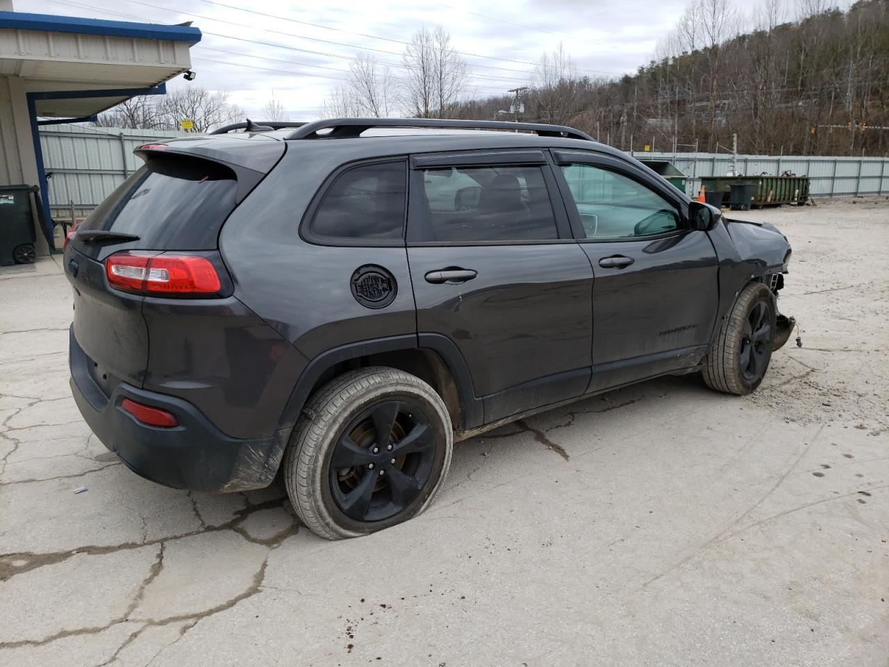 2015 Jeep Cherokee Latitude - Фото 3