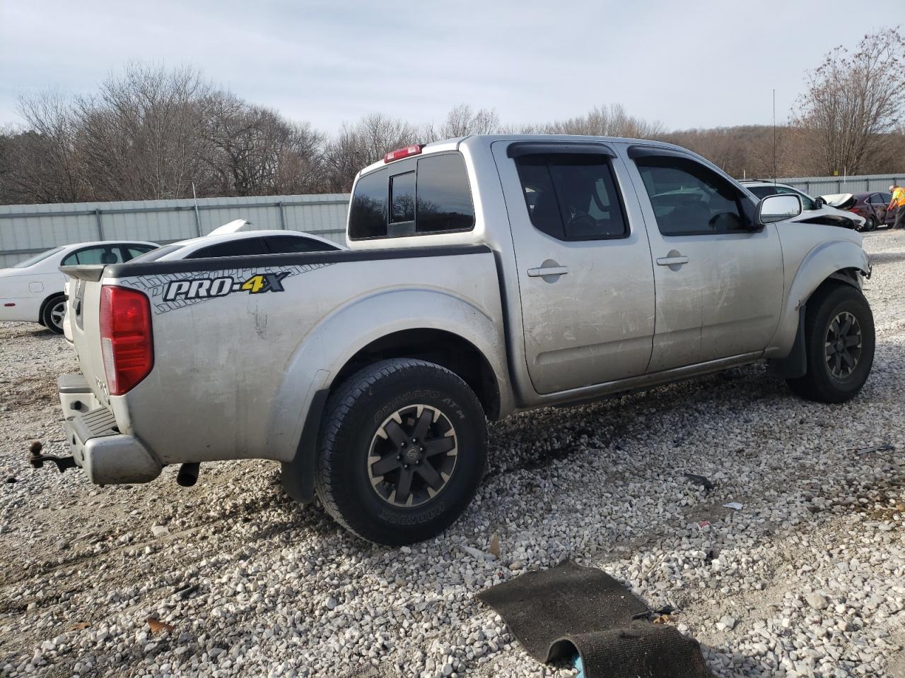 2017 NISSAN FRONTIER S - Image 3