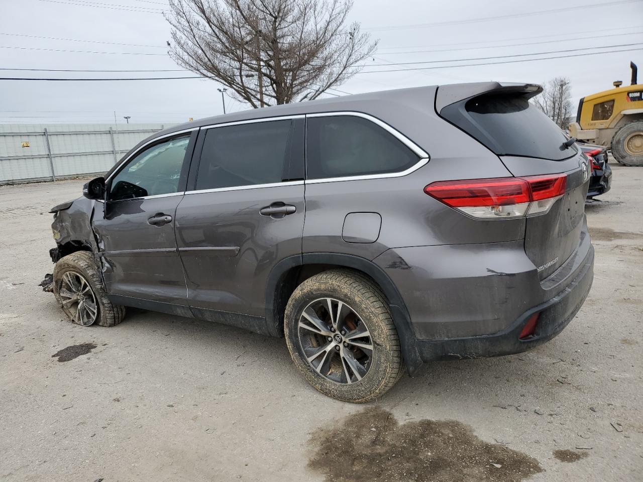 2019 TOYOTA HIGHLANDER - Image 2