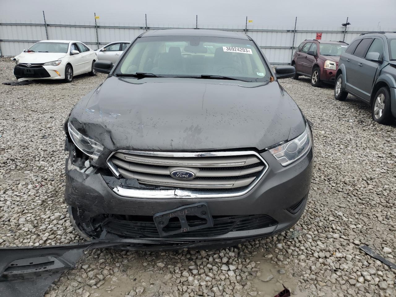 2019 Ford Taurus Se - Фото 5