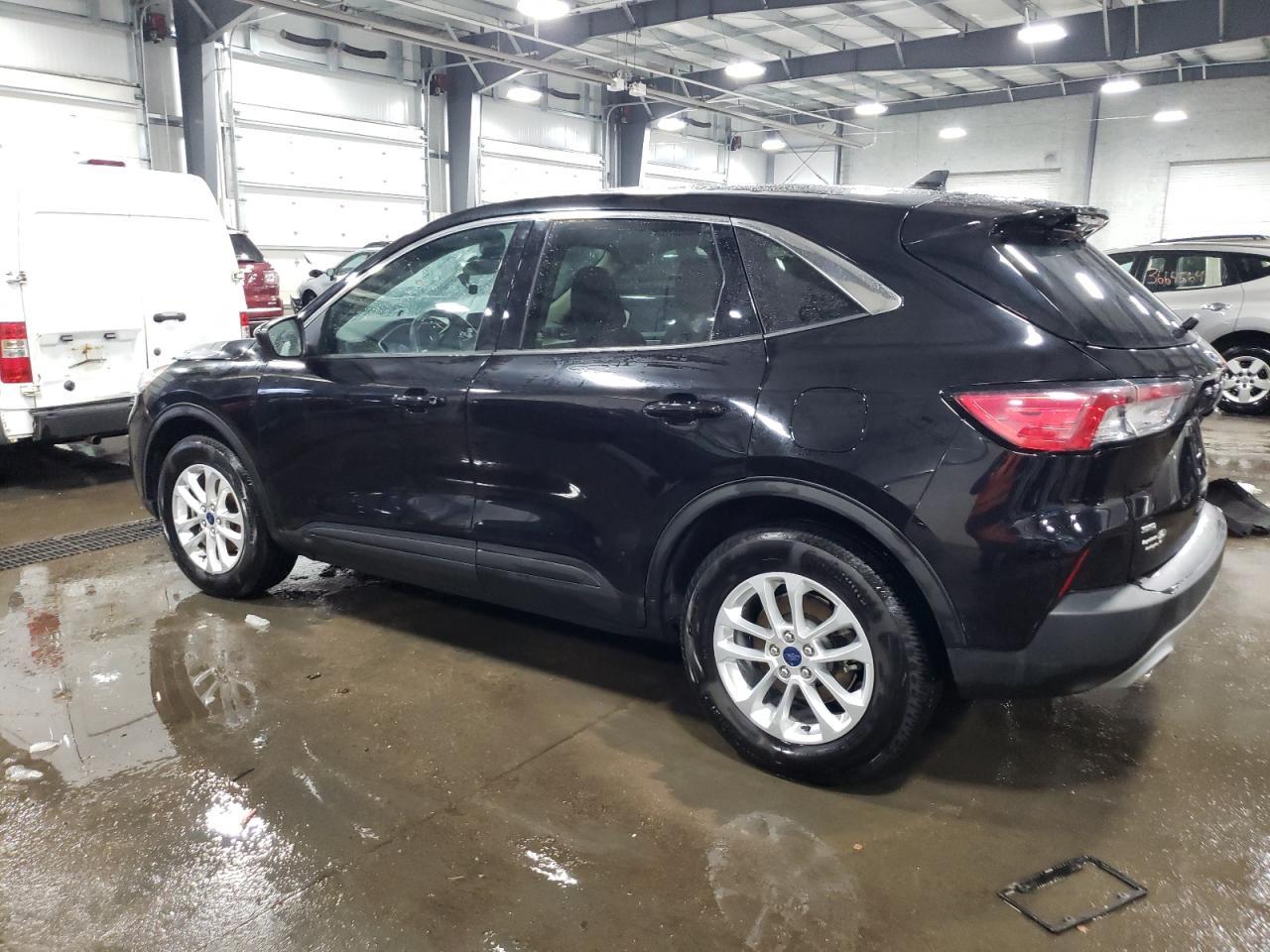 2020 FORD ESCAPE SE - Image 2