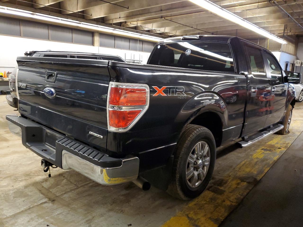 2011 Ford F150 Supercrew - Фото 3