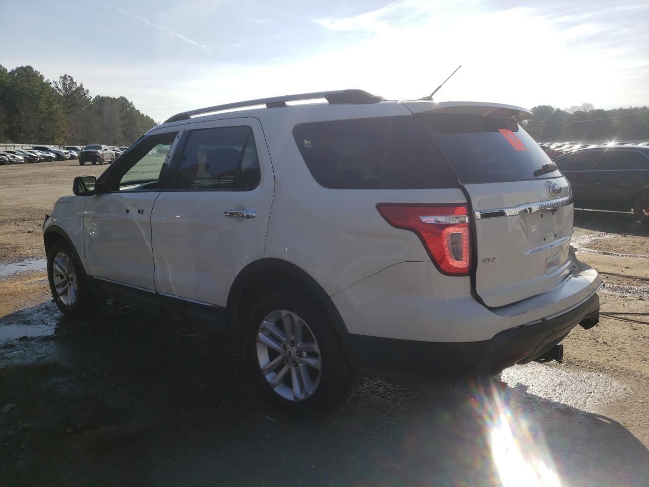 2012 Ford Explorer Xlt - Фото 2