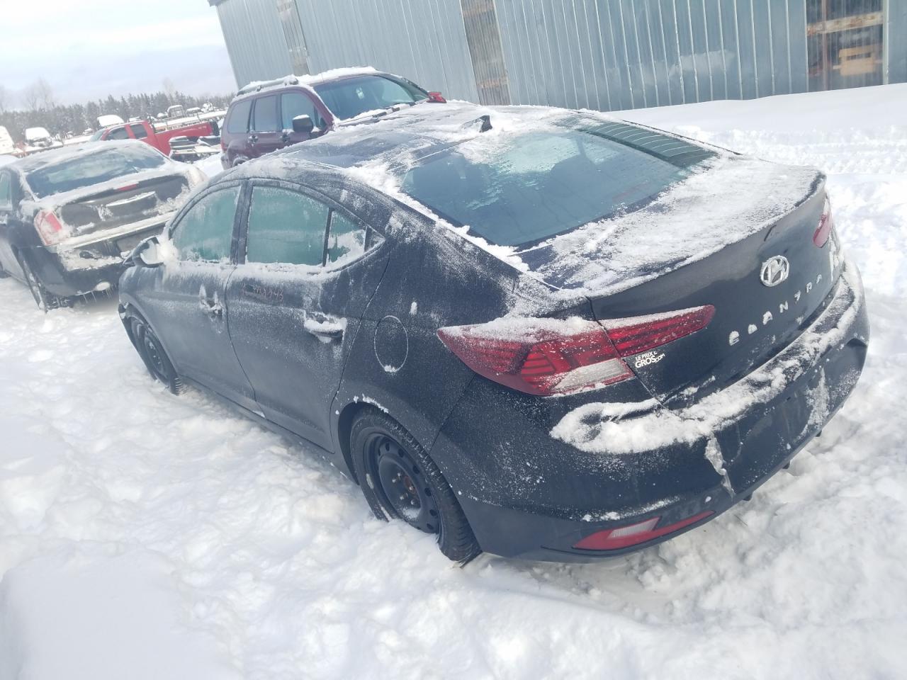 2019 HYUNDAI ELANTRA SE - Фото 2