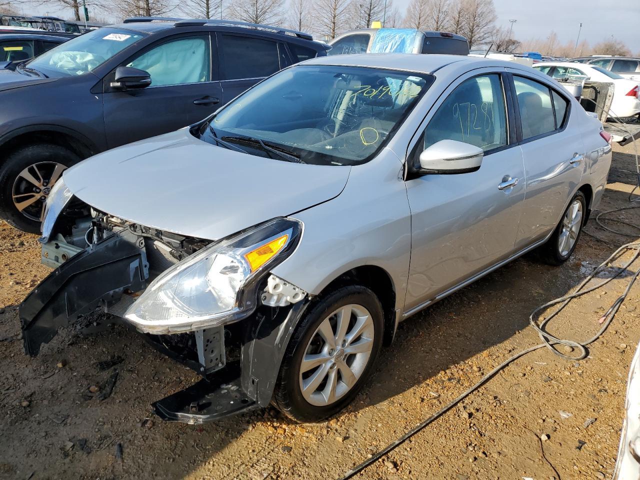 2016 NISSAN VERSA S