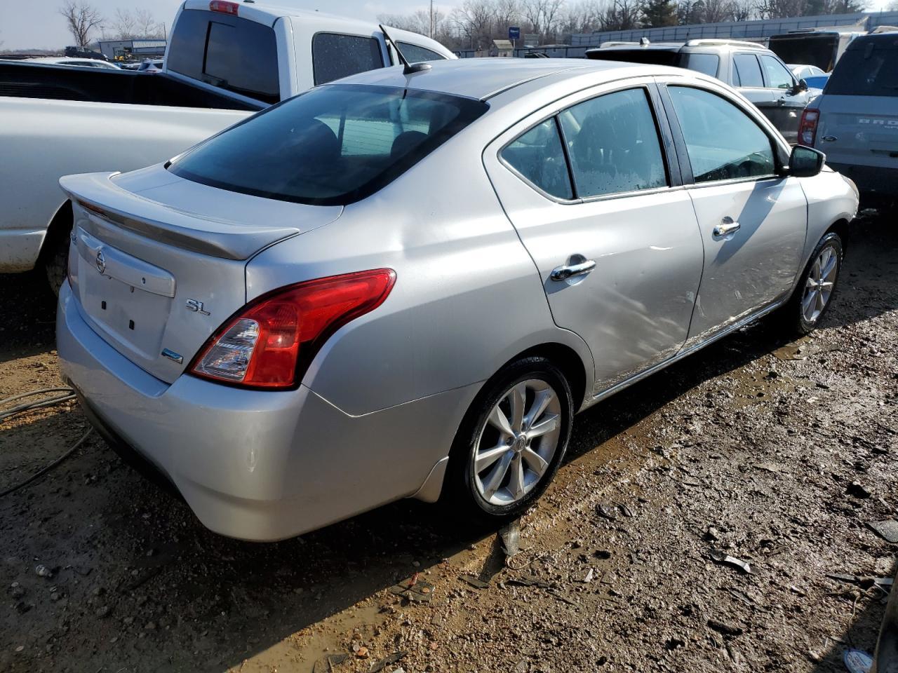 2016 NISSAN VERSA S - Image 3