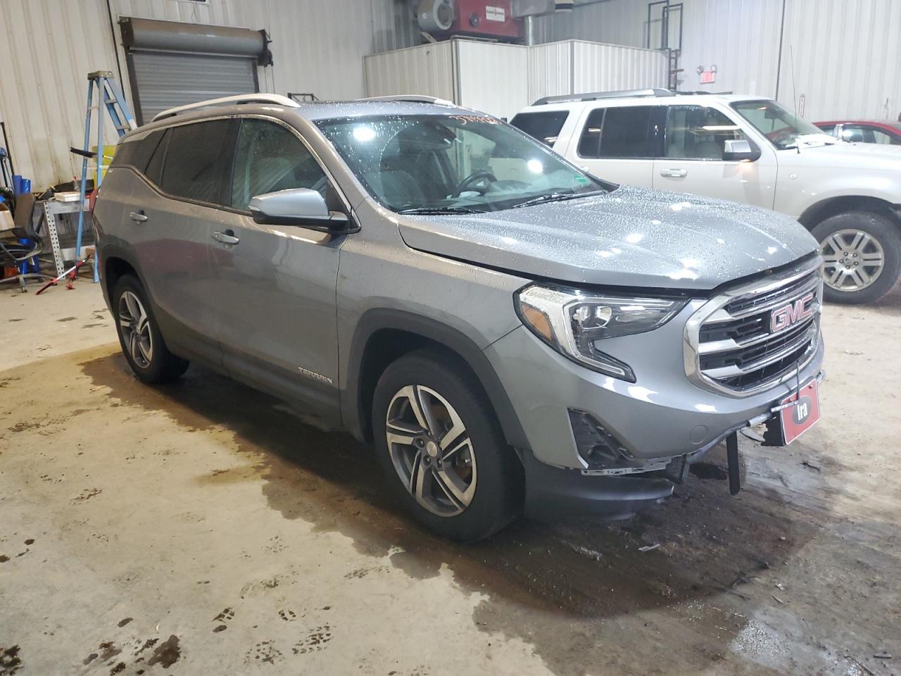 2018 GMC TERRAIN SL - Image 4