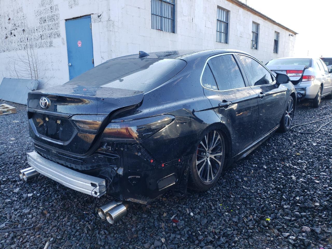 2019 TOYOTA CAMRY L - Image 3
