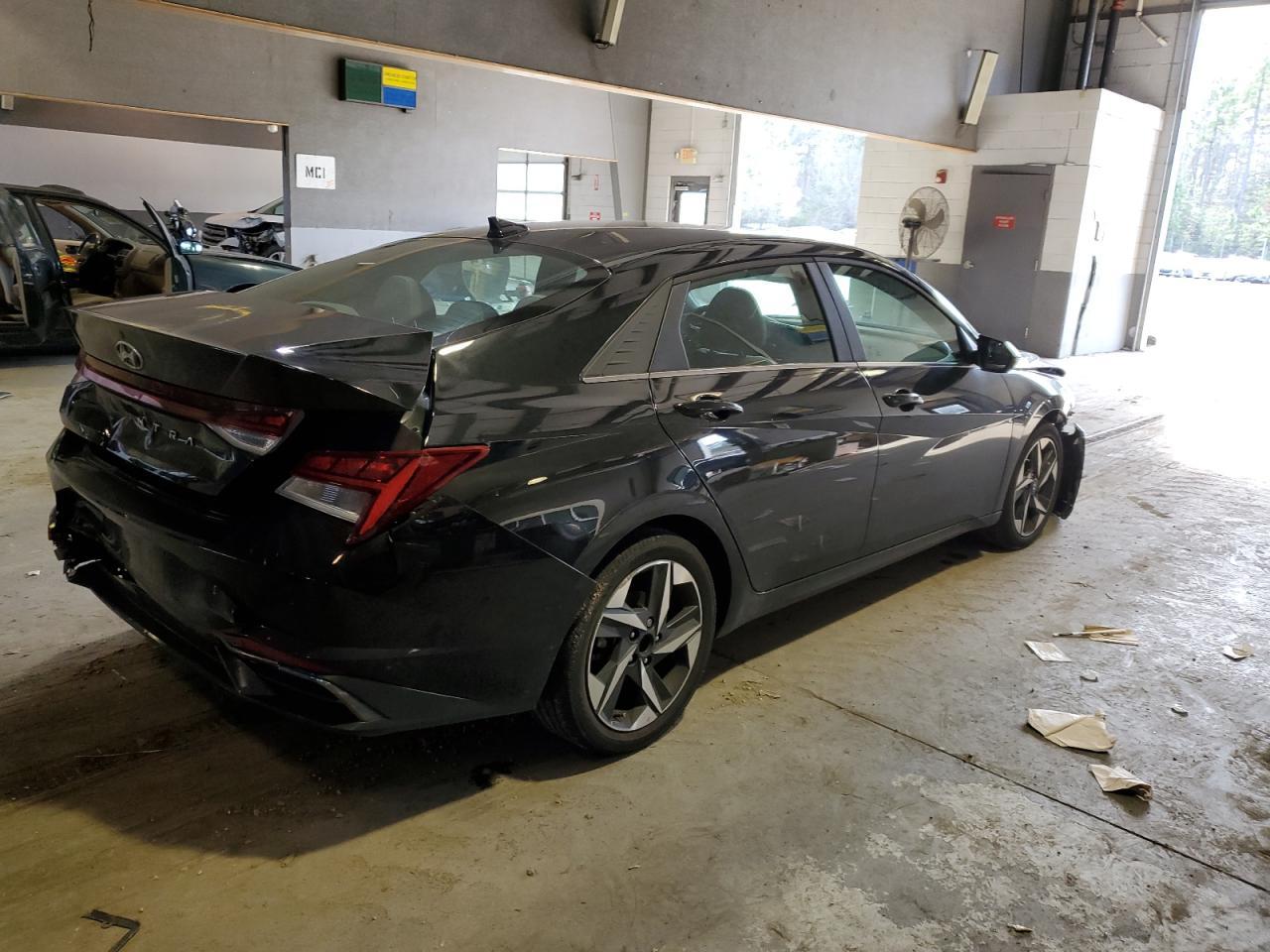 2021 Hyundai Elantra Sel - Image 3