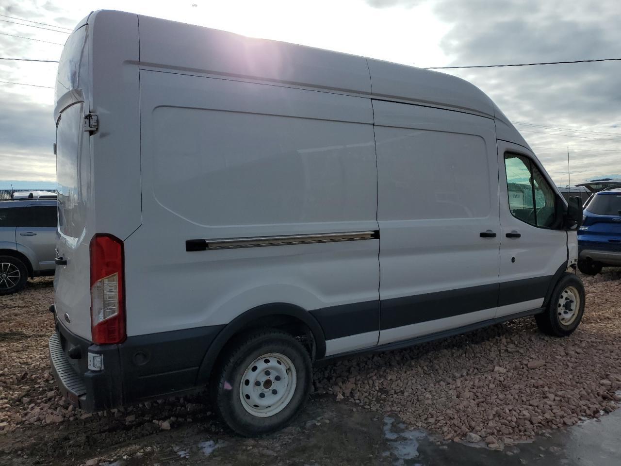 2017 Ford Transit T-250 - Фото 3
