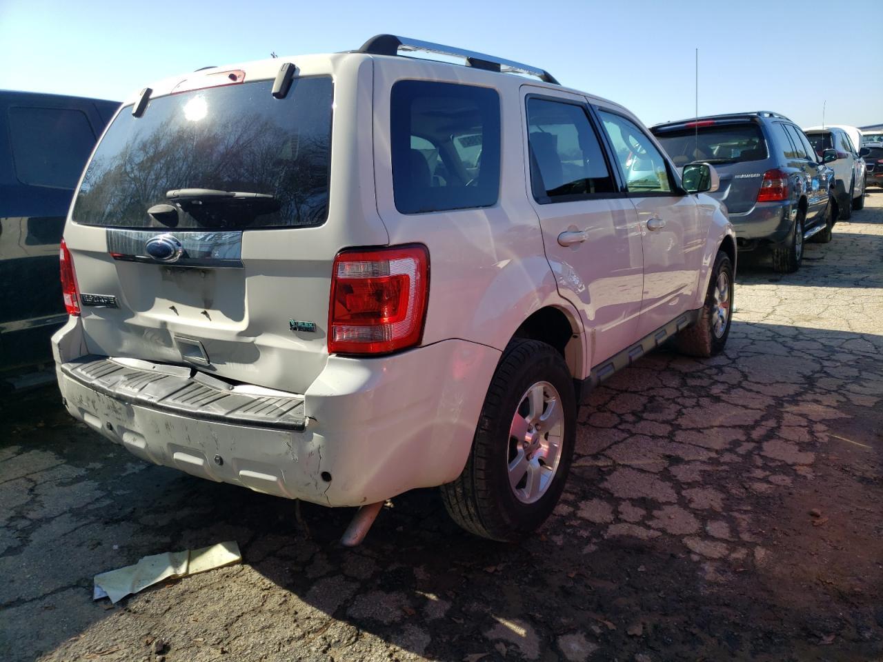 2012 Ford Escape Limited - Фото 3