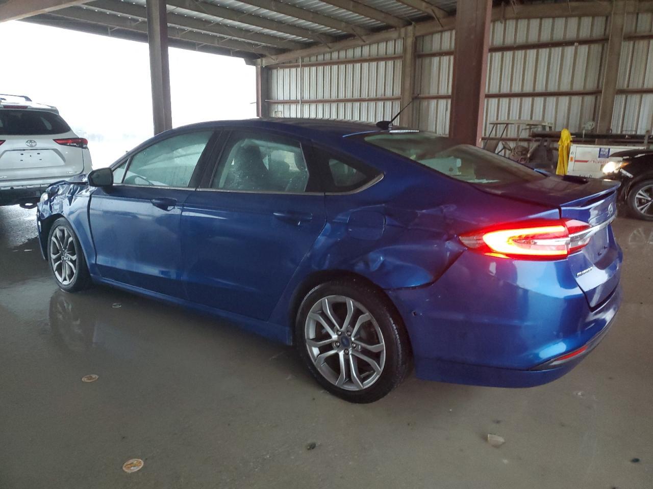 2017 FORD FUSION SE - Image 2