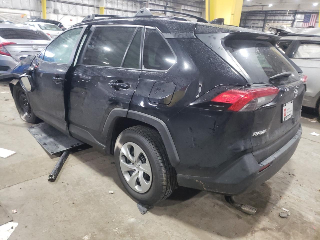 2020 Toyota Rav4 Le - Фото 2
