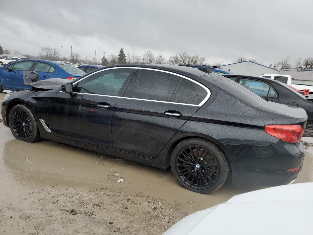 2017 BMW 540 I - Фото 2
