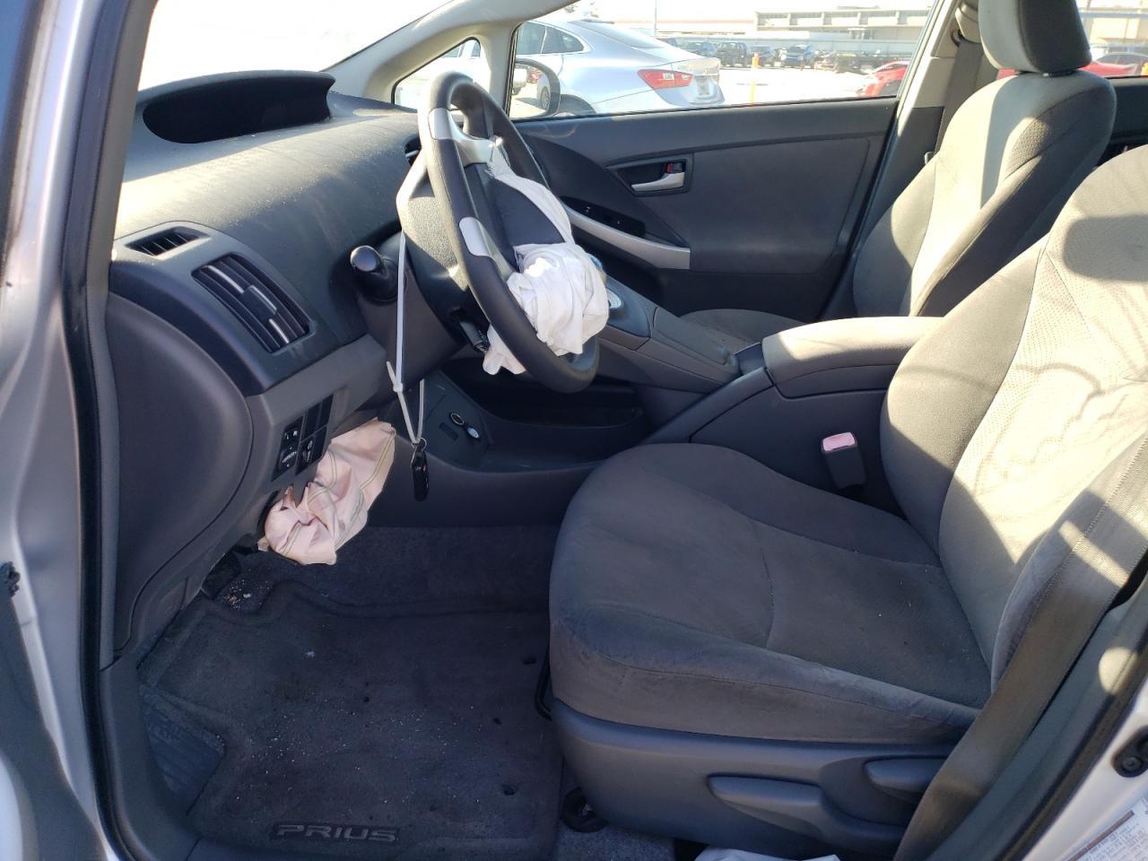 2011 Toyota Prius - Фото 7