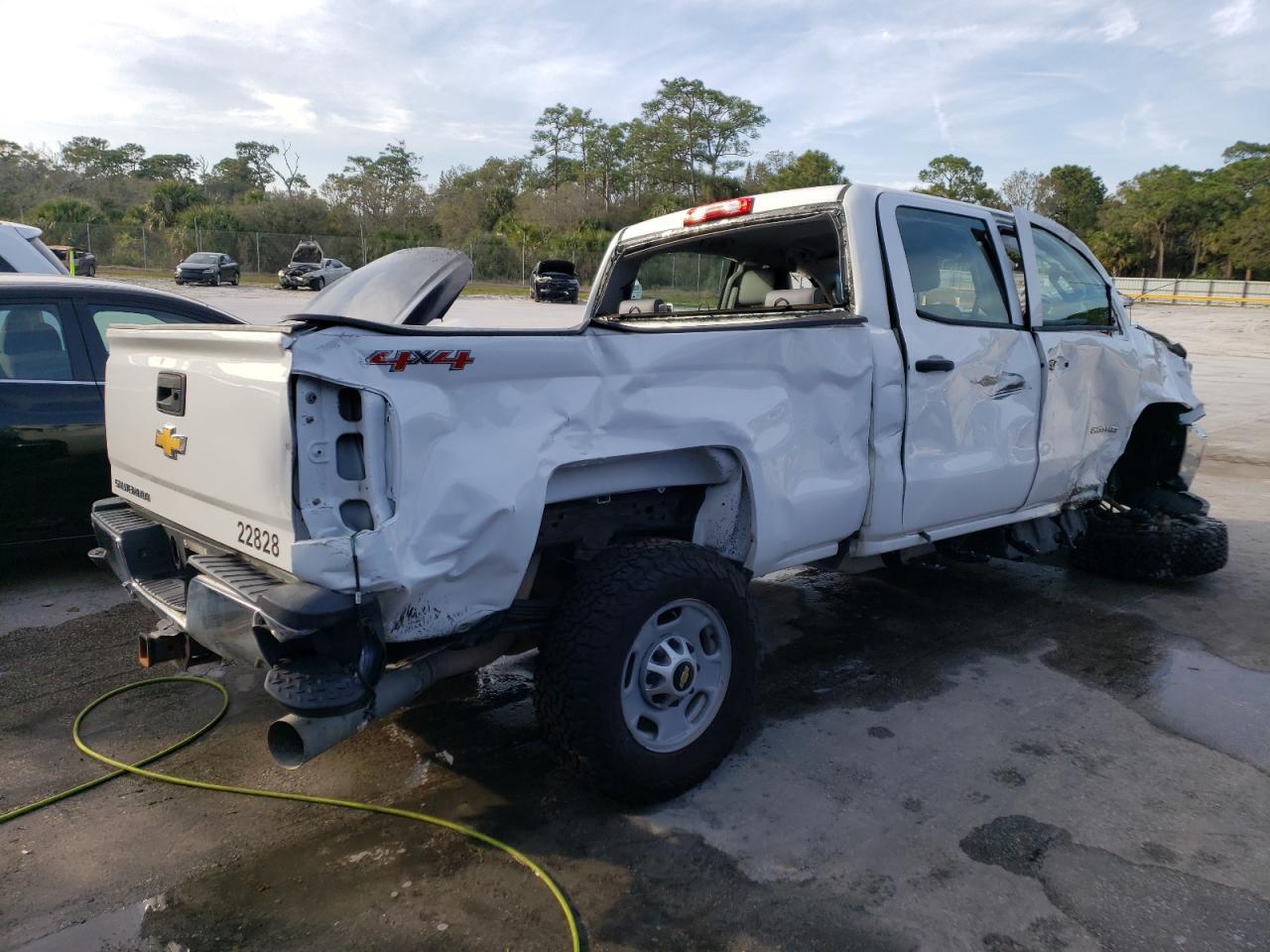 2017 Chevrolet Silverado K2500 Heavy Duty - Фото 3