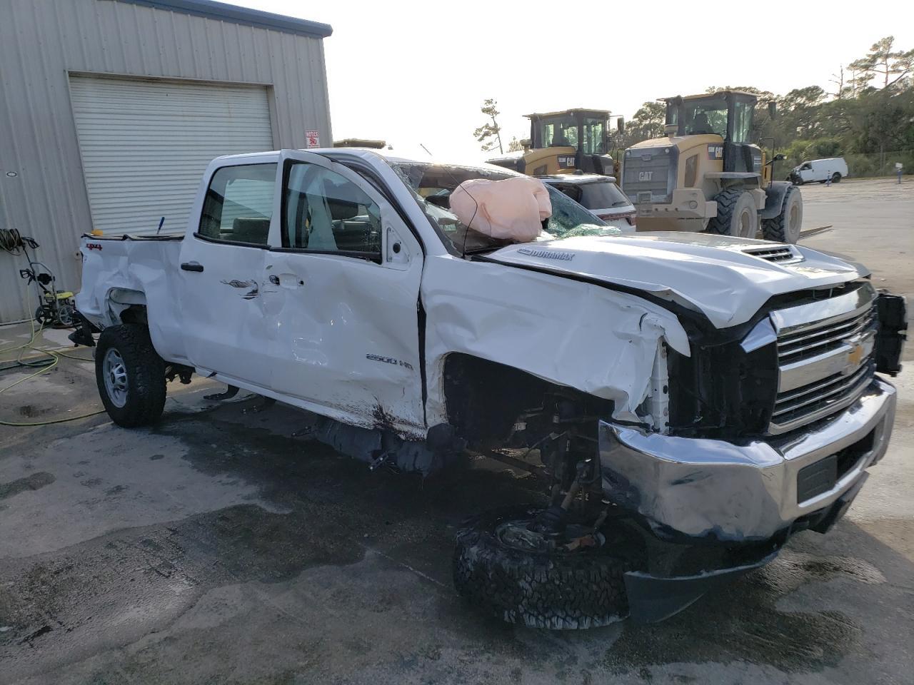 2017 Chevrolet Silverado K2500 Heavy Duty - Фото 4