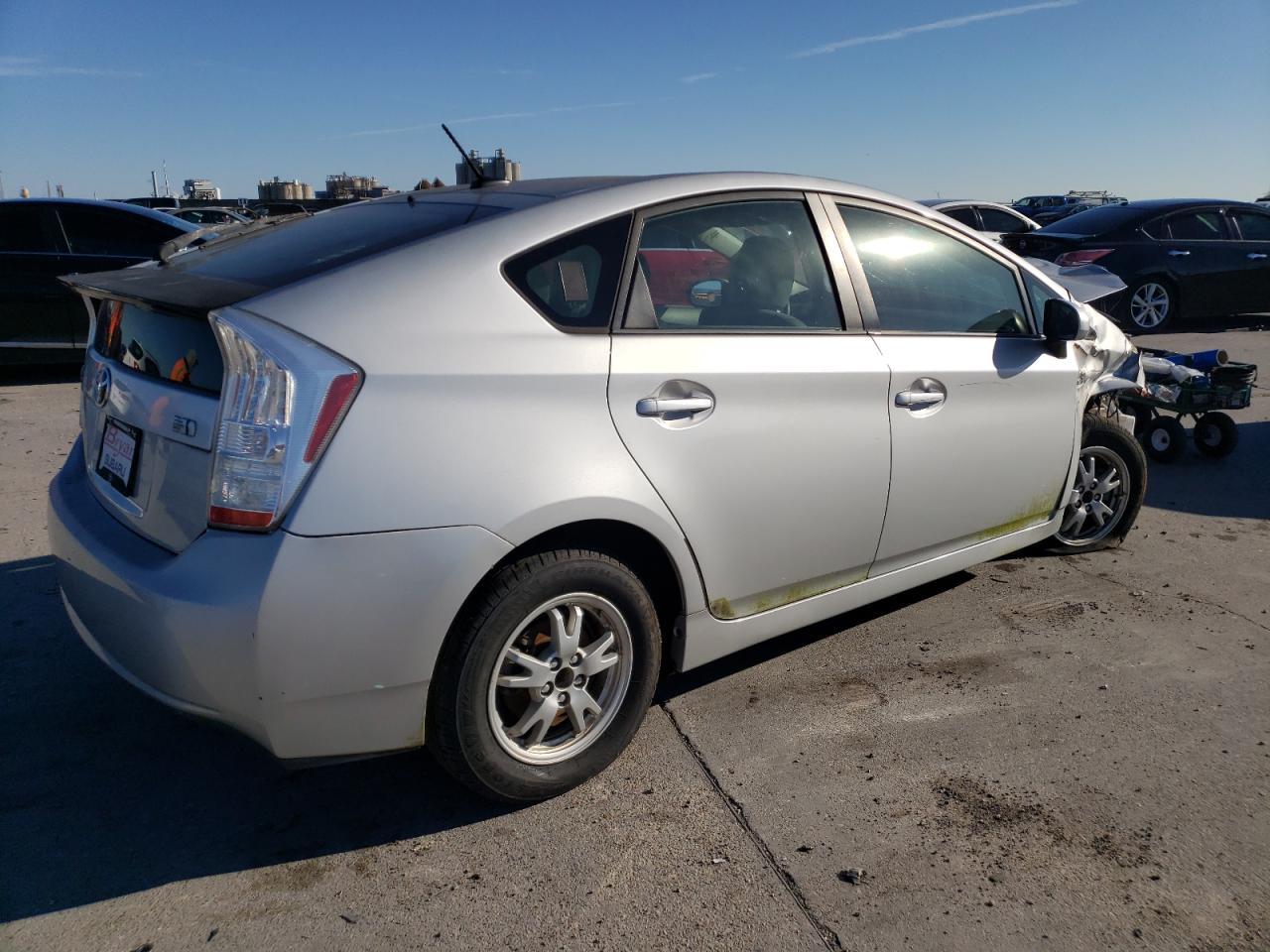 2011 Toyota Prius - Фото 3